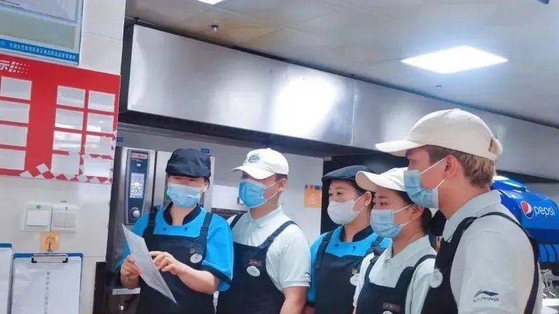 调味品开封后保质期揭秘：如何正确储存延长使用时间**
